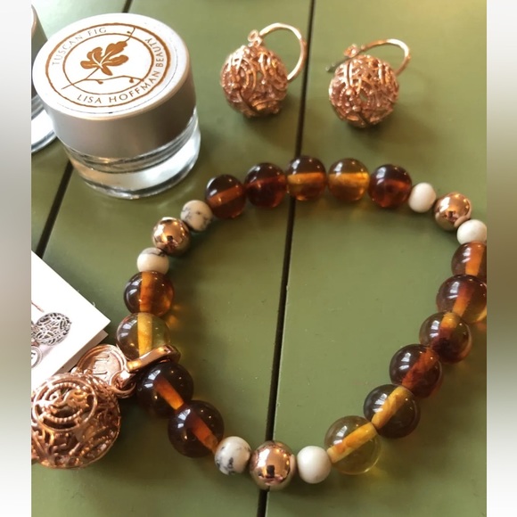 LISA HOFFMAN FINE FRAGRANCE JEWELRY EARRING, BRACELET, 2 BOTTLES TUSCAN FIG - Picture 7 of 9